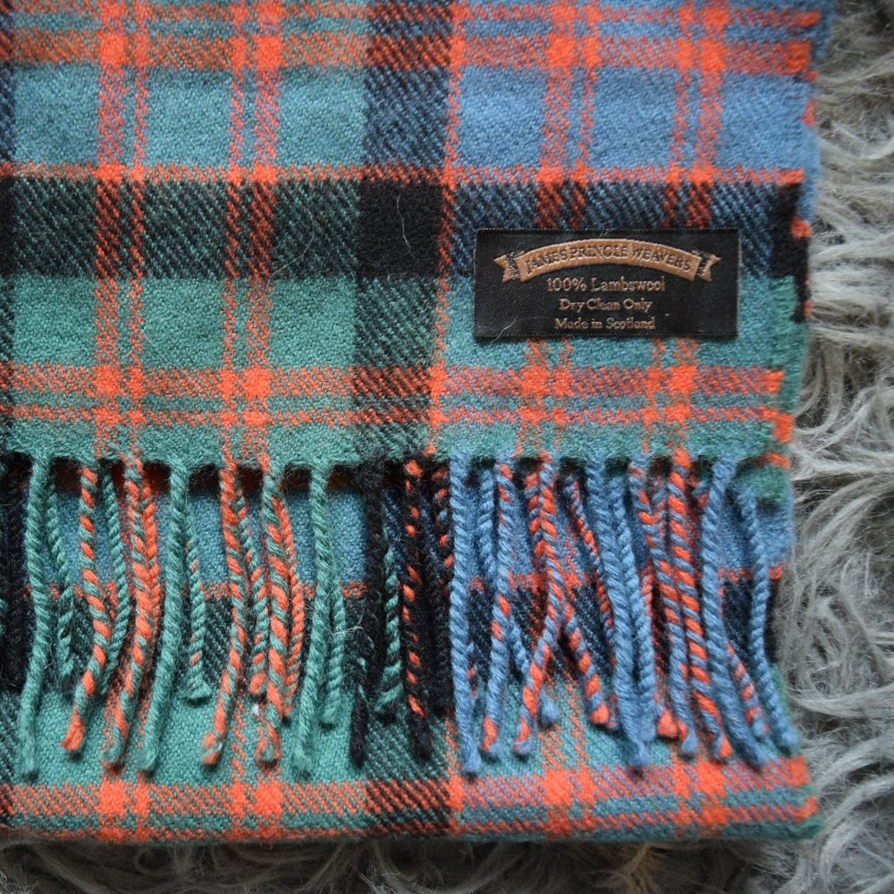 James Pringle Weavers 100% Lambswool Tartan Scarf